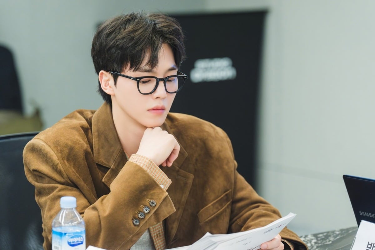 송강의 전역 복귀작 '포핸즈'가 첫 대본리딩 현장을 공개했다./사진제공=tvN