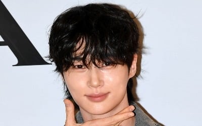 '유재석 캠프' 이어 아시아 팬미팅까지…변우석, '대군부인' 논란에도 끄떡없는 행보