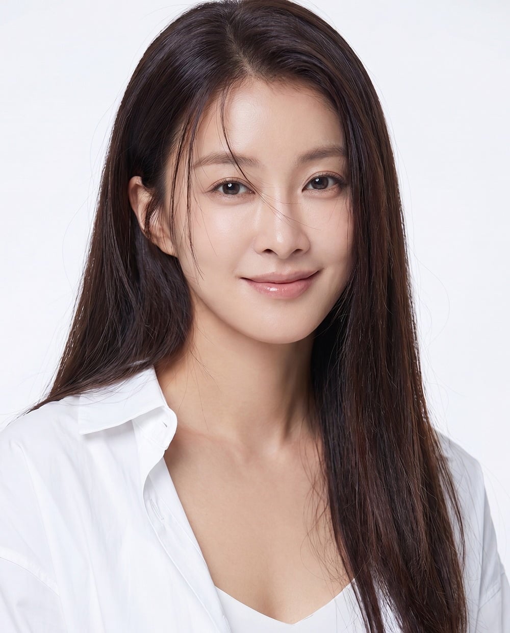 배우 이시영(44)이 새 소속사에 둥지를 틀고 활동 재정비에 나선다./사진제공=ABM컴퍼니
