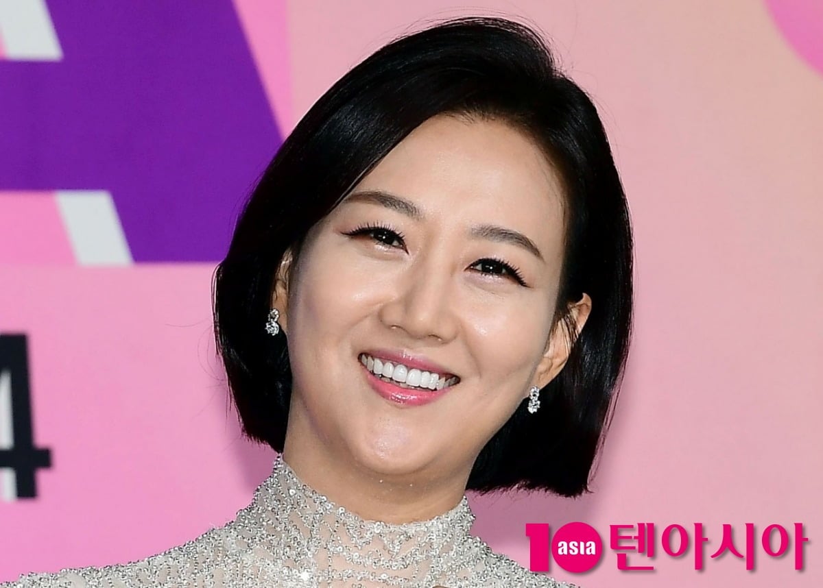 가수 장윤정이 공식 행사에 참석한 모습이다. / 사진=텐아시아 DB