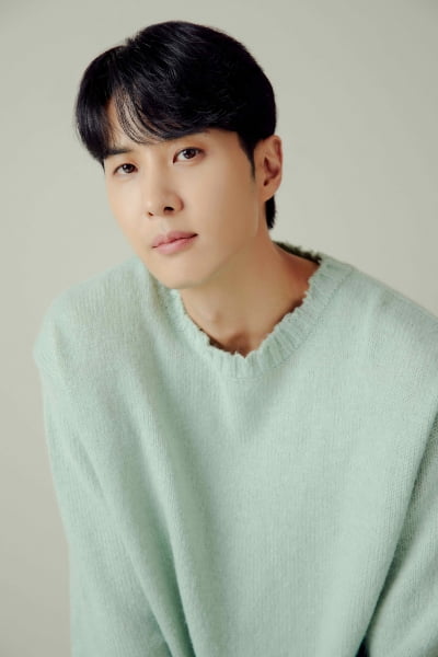'♥띠동갑 연하' 이주명 열일 중인데…김지석, '연애의 재발견'으로 3년 만에 안방극장 복귀