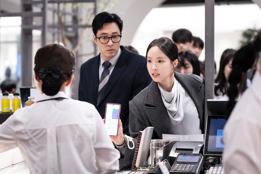 소지섭과 손나은이 극 중 의외의 조합을 예고한다./사진제공=SBS