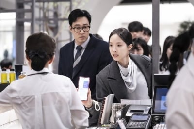 '김부장' 소지섭, 손나은과 백화점 오픈런 현장 포착…의외의 투샷에 시선 집중