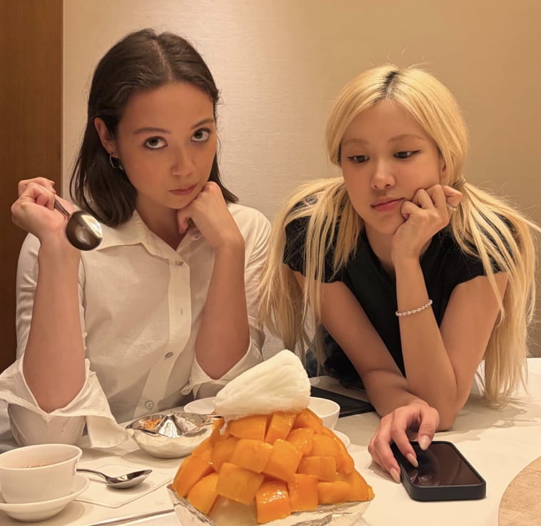 레이베이, 로제 / 사진 = 레이베이 SNS