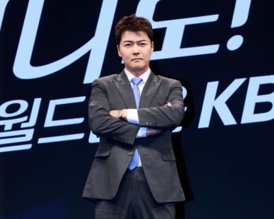 아침 축구 보려고 연차 쓰나요…사라진 월드컵 특수에 안간힘 쓰는 방송가[TEN스타필드]