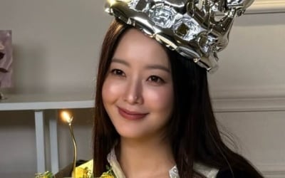 김희선, 50번째 생일에 미모 무슨 일…케이크 앞 세월 비껴간 얼굴