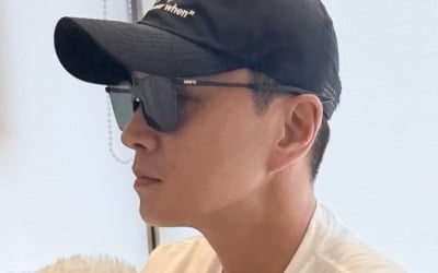 '♥박시은' 진태현, 입양 딸만 셋인 줄 알았는데 '반려견 아들' 있었나…"사랑하는 토르"