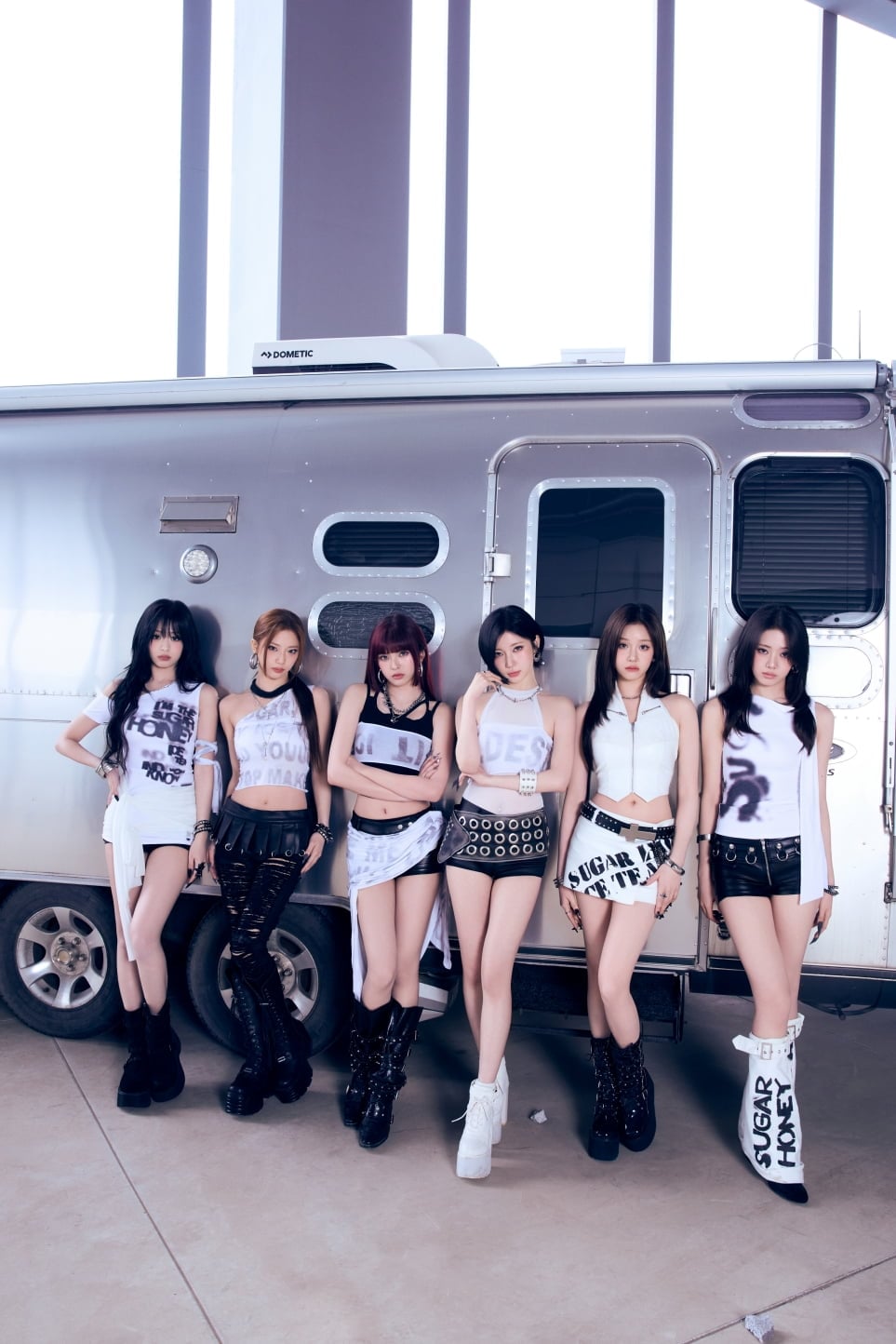 BABYMONSTER's new album concept photo / YG Entertainment