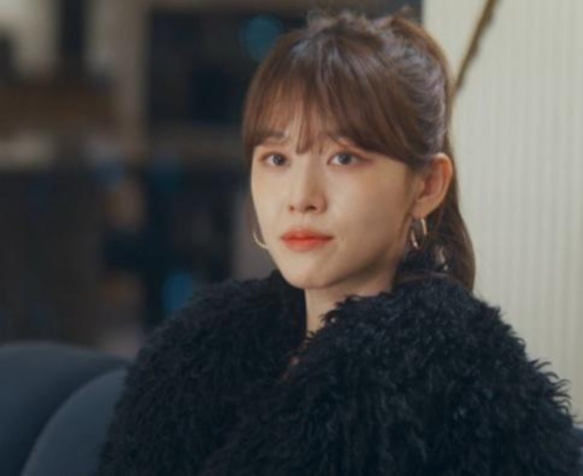 이주명이 '신입사원 강회장'에서 재벌 막내딸의 신분을 밝혔다. / 사진=‘신입사원 강회장’ 방송 화면 캡쳐
