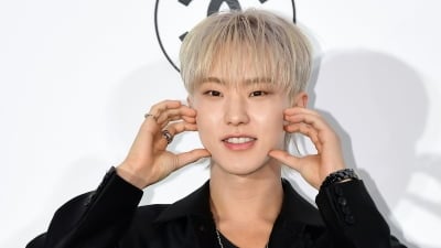 세븐틴 호시, 군 복무 중에도 선행…1억 기부→교실 5개 '뚝딱'