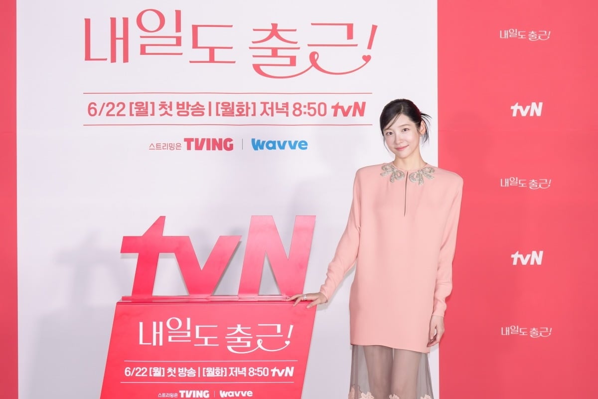 조은솔 감독이 배우 박지현을 향한 오랜 팬심과 신뢰를 내비쳤다./사진제공=tvN