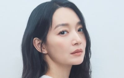 신민아, 여왕 행보 한줄 요약 "로코퀸·스릴러퀸 다음은 진짜 퀸" ('눈동자')[TEN인터뷰]