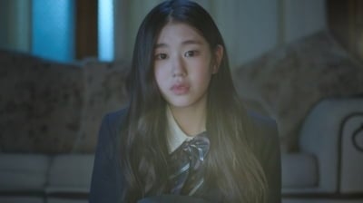 쑥쑥 자란 박소이, 교복도 잘 어울려…유성은 MV 지원사격