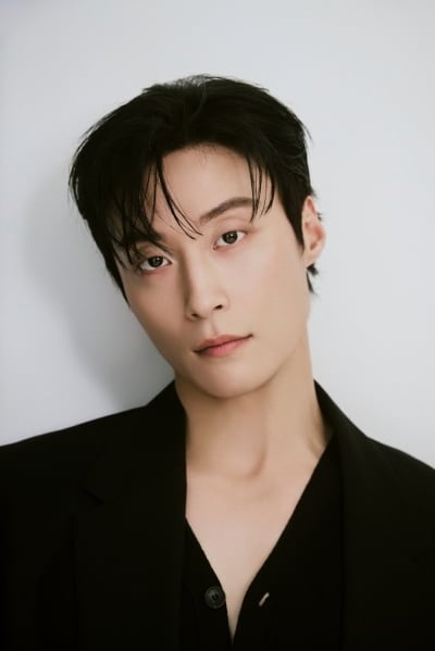 [공식] '대세' 허남준, 문가영 서브 남주 택했다…'고래별' 송해수 캐릭터로 삼각 로맨스 예고