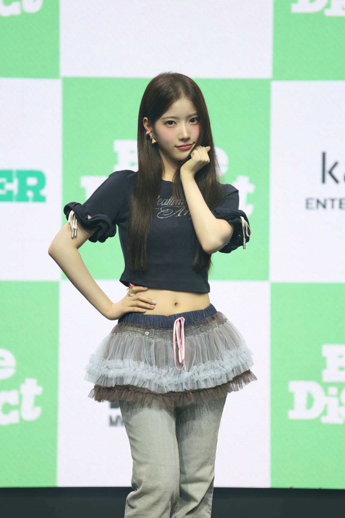 그룹 유스피아 서유가 첫 번째 미니앨범 'BITE DISTRICT' 발매 기념 미디어 쇼케이스에서 포즈를 취하고 있다. / 사진제공=MW엔터테인먼트