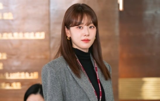 '신입사원 강회장' 이주명이 승계 전쟁에 뛰어든다. / 사진=SLL, 코퍼스코리아