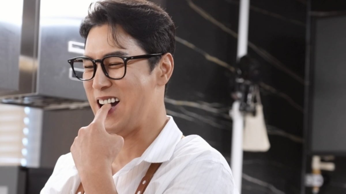 가수 장민호가 '앙탈 챌린지'를 선보이고 있다. / 사진=KBS2 '편스토랑'