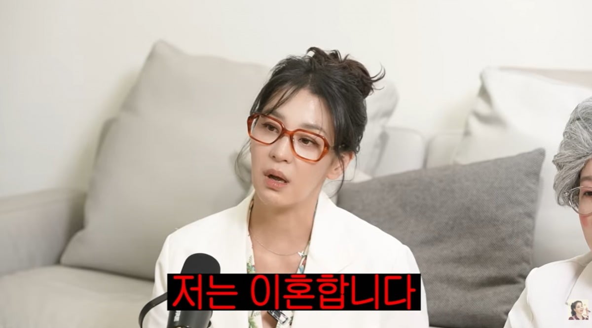 배우 한고은이 무정자증 사실을 숨긴 채 결혼한 남편의 사연을 듣고 일침을 가했다. / 사진='고은언니 한고은' 유튜브 영상 캡처