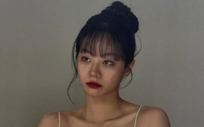 뱃살이 어딨다는 거야…혜리, 민소매 입고 여리여리한 자태