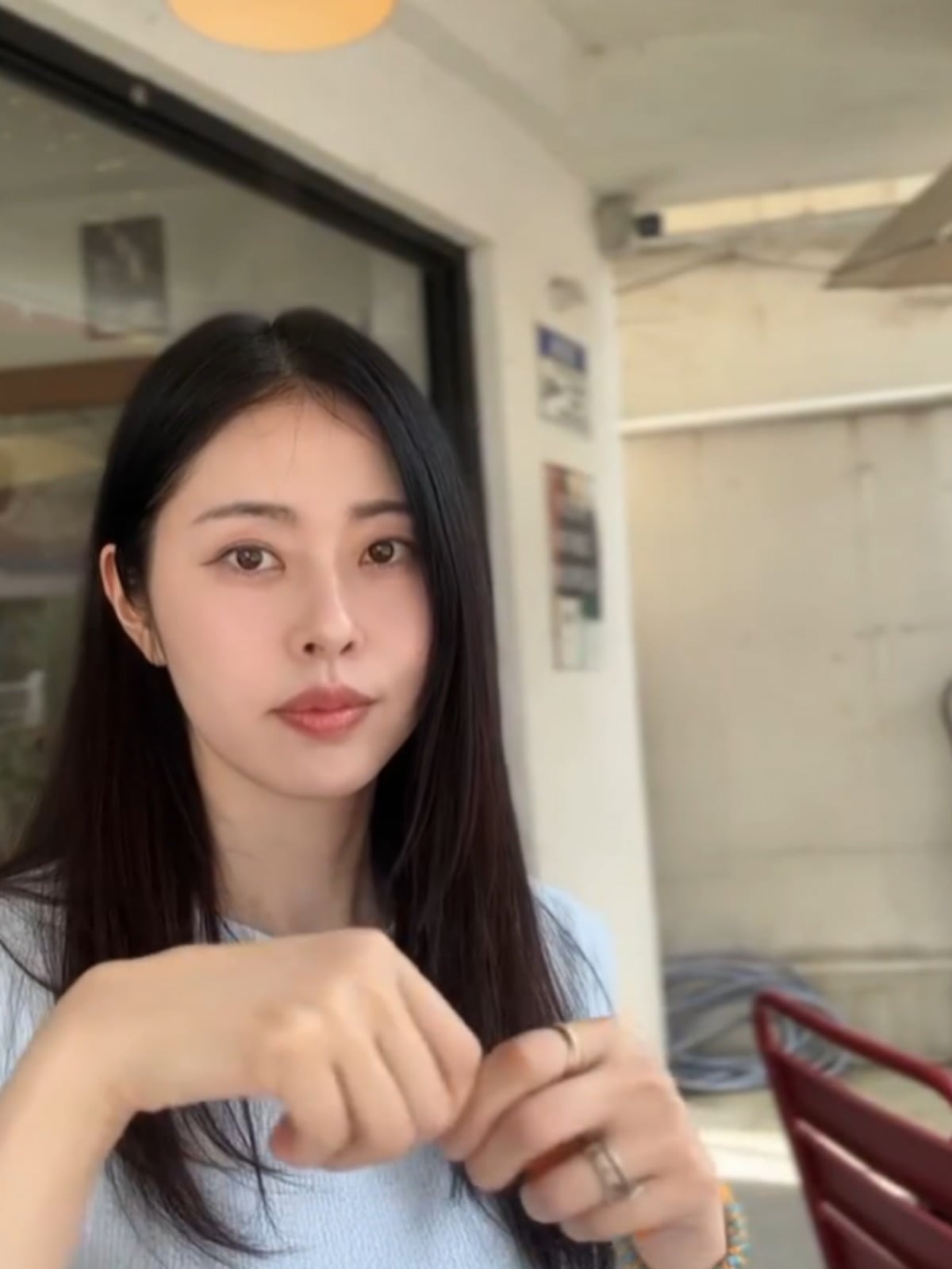 서동주가 카페를 찾아 시간을 보내고 있다. / 사진=서동주 SNS