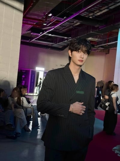 '국민 연하남' 김재원, 키 188cm '문짝남' 답게 우월한 피지컬…'댕댕이' 같은 미소는 덤