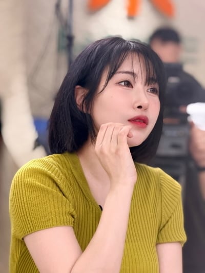 '1억 성형 고백' 이세영, 짧은 단발에 꽉 찬 이목구비