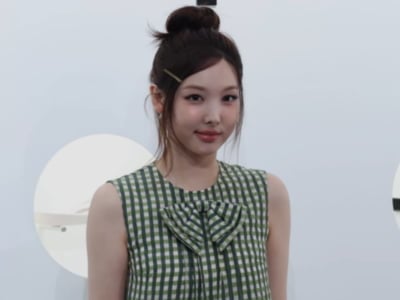 나연, 프릴이 실루엣을 풍성하게…P사 24만원대 원피스로 꾸민 산뜻함