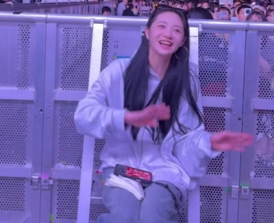 '활동 불참' 주결경, 아이오아이 멤버들 만났다…댓글 러시로 '불화설' 종식