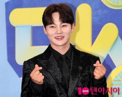 [공식] 잠실 개표소 봉쇄 시위, 박서진 콘서트도 가로막았다…"다각도로 검토했지만"