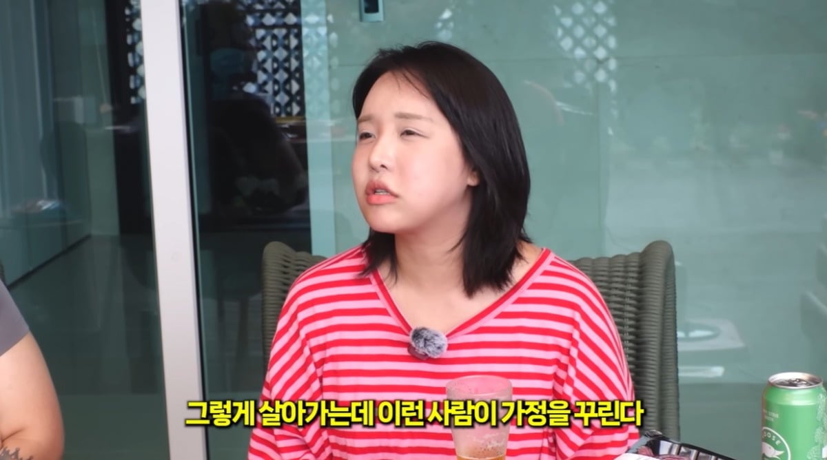 랄랄이 과거 음주와 흡연을 많이 했던 일상을 고백했다. / 사진='풍자테레비' 유튜브 캡쳐