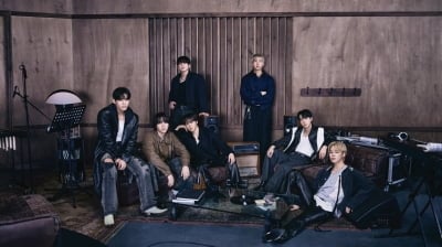 방탄소년단, 밴드 퀸 기록 22년 만에 깼다…오리콘 상반기 2관왕