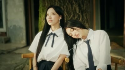 '대세' 리센느 원이·미나미, 태연과 손 잡았다…'만찬가' MV 등장