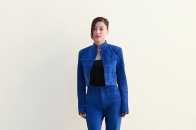 지효, 키가 10cm는 더 커보이네…크롭+하이웨스트 필승 조합