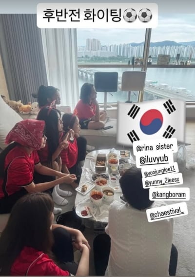 강보람→채리나…'골때녀' 멤버들, 눈 앞 배달 음식 먹지도 않고 남아공전 지켜봤는데