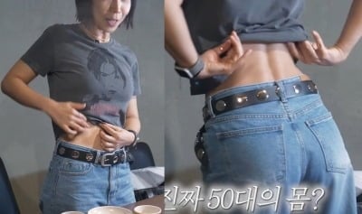 '54세' 정선희, 운동 얼마나 했길래...선명한 복근·기립근 "수영으로 생겼다"