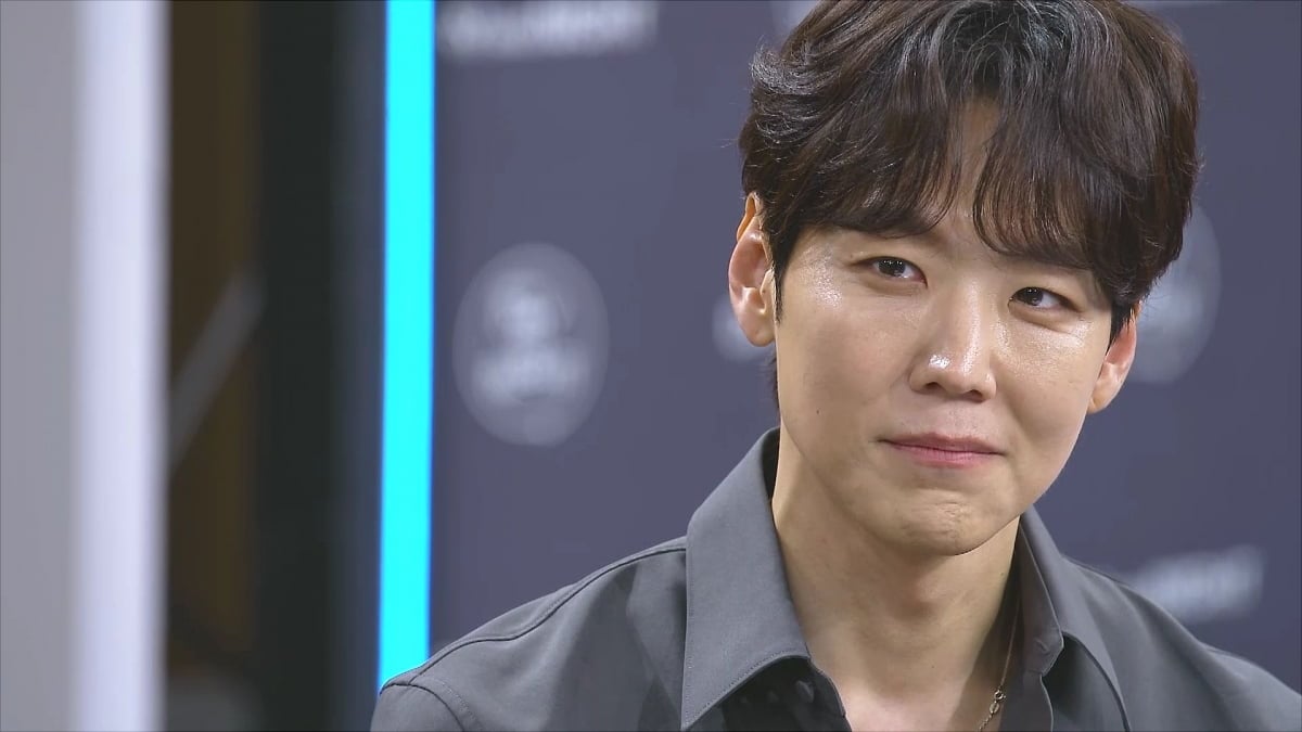배우 카이가 MBN '김주하의 데이앤나잇'에서 서울대 성악과 수석 졸업 인생사를 고백한다. /  사진 제공=MBN