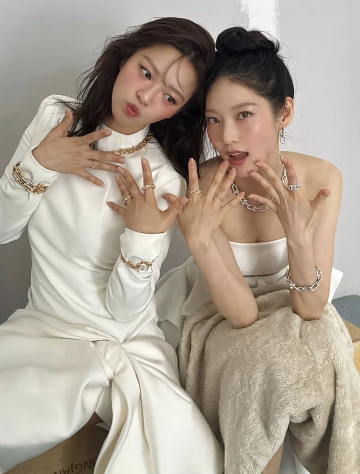 정연, 공승연 / 사진 = 정연 SNS