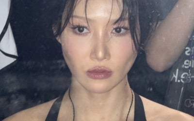 3년 만 완전체 공연 힘들었나…화사, 볼살 '쏙' 들어간 핼쑥 비주얼 이어 몸살까지