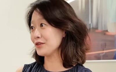 문지애, 생방송 중 웃음 터져 방송사고…"작가가 어린이인 척 쓴 사연" ('생활명품')