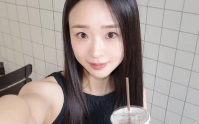 '48kg' 손연재, 애 엄마 맞아?…요정 미모에 민소매 원피스 자태