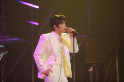 치대 포기한 장한별, 16년 무명 싹 씻었다 "노래 가사처럼 행복해" ('무명전설' 콘서트)
