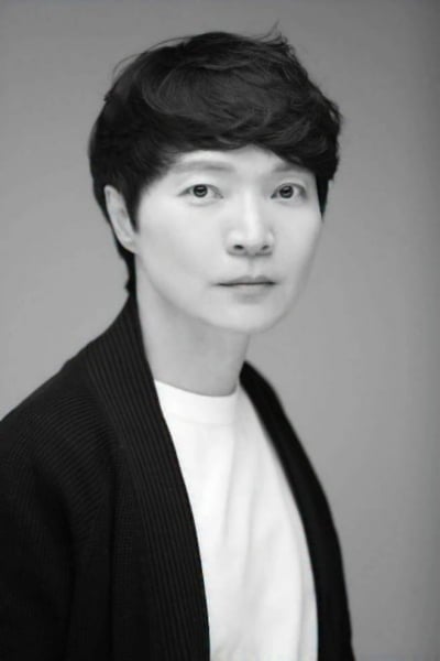 [단독] '아빠' 신정환, 다시 나선다…'미스터리클럽-신기록' MC 재발탁