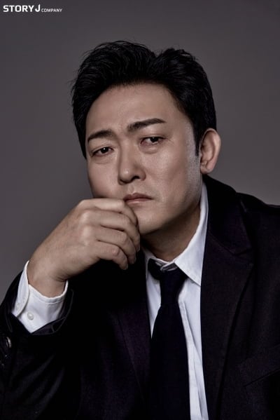 [공식] 이준혁, 레이나 호텔 근무…'오싹한 연애'서 대표 최측근 역