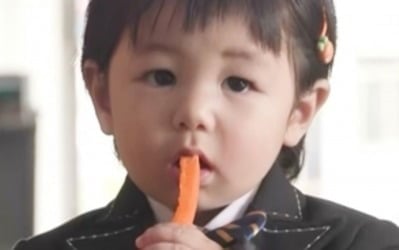 심형탁 아들, 커갈수록 더 엄마 판박이…"팬서비스 잘해" 김종민이 본 하루 ('슈돌')
