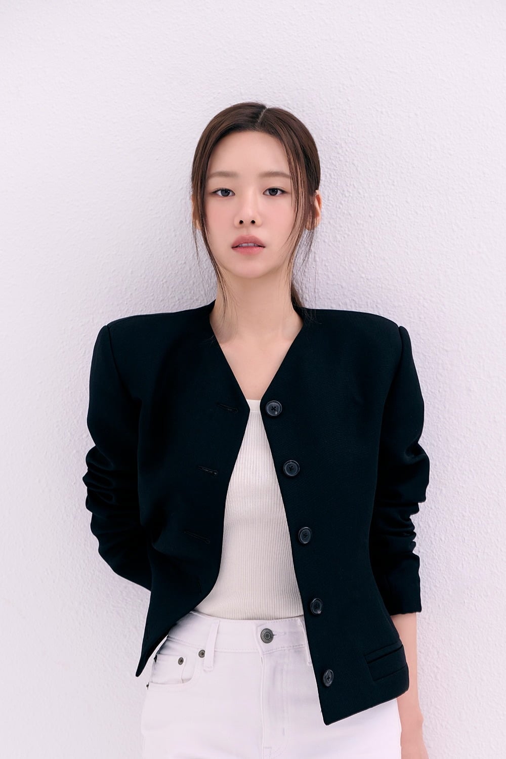 배우 김민설이 최근 육준서와 연락을 주고받았다고 전했다./사진제공=초록뱀엔터테인먼트