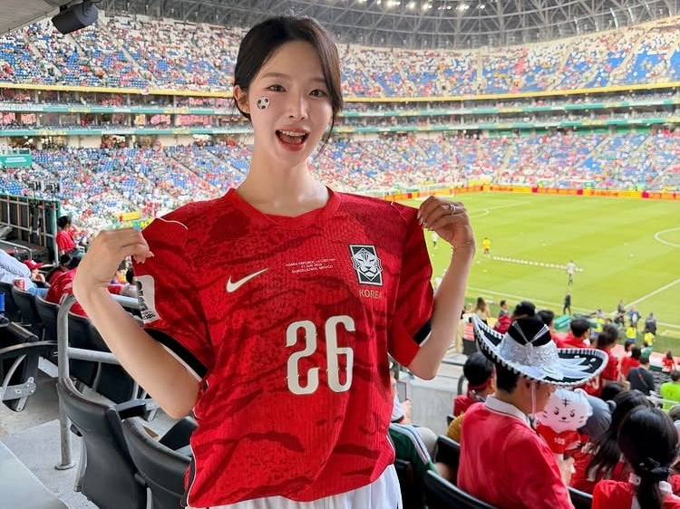 남편은 출전시간 0분…이동경 아내, 멕시코 한달살기 흡족했나