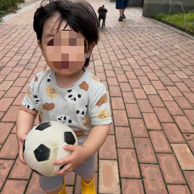 심형탁 아들, 레인부츠 신고 통통한 종아리 뽐내…살이 밖으로 볼록