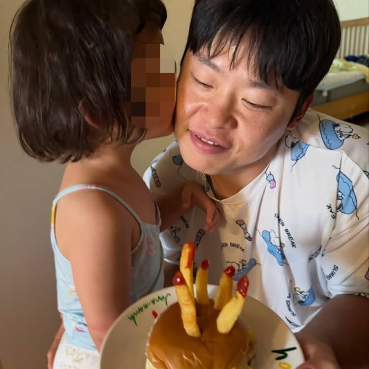 김영희, 10살 어린 남편이라 다 귀엽나…팅팅 부은 민낯 박제