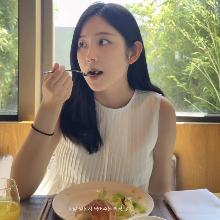 매출 500억대 남편이 밥 잘 사줄텐데…16살 어린 박지현, D라인 실종