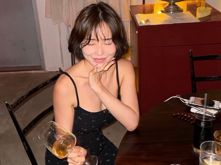 이소라, 가슴 성형에만 1000만원 들이더니…매일 같이 노출 패션
